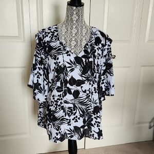 Worthington Black and White Relaxed Blouse